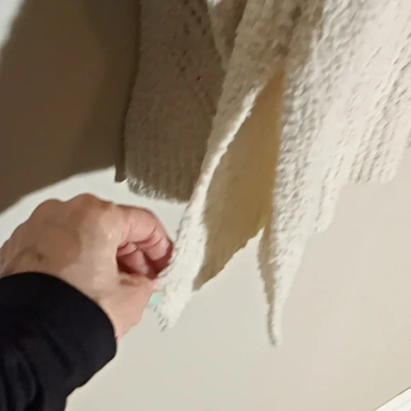 Cupcakes & Cashmere Oatmeal Nylon Sweater Ptp 21" L 25" Size Small Soft Stretch - Picture 8 of 10